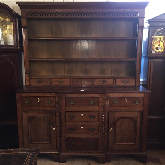 George III oak Welsh dresser, H.6ft 8in.(-)